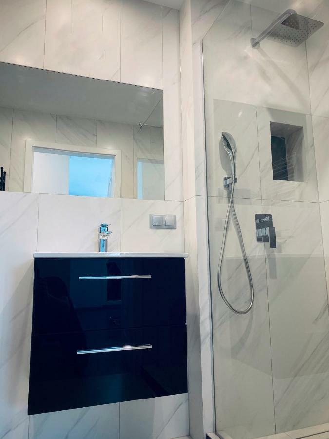 Apartament 102 G&W Apartment Wroclaw Ngoại thất bức ảnh