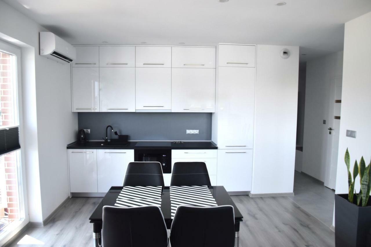 Apartament 102 G&W Apartment Wroclaw Ngoại thất bức ảnh