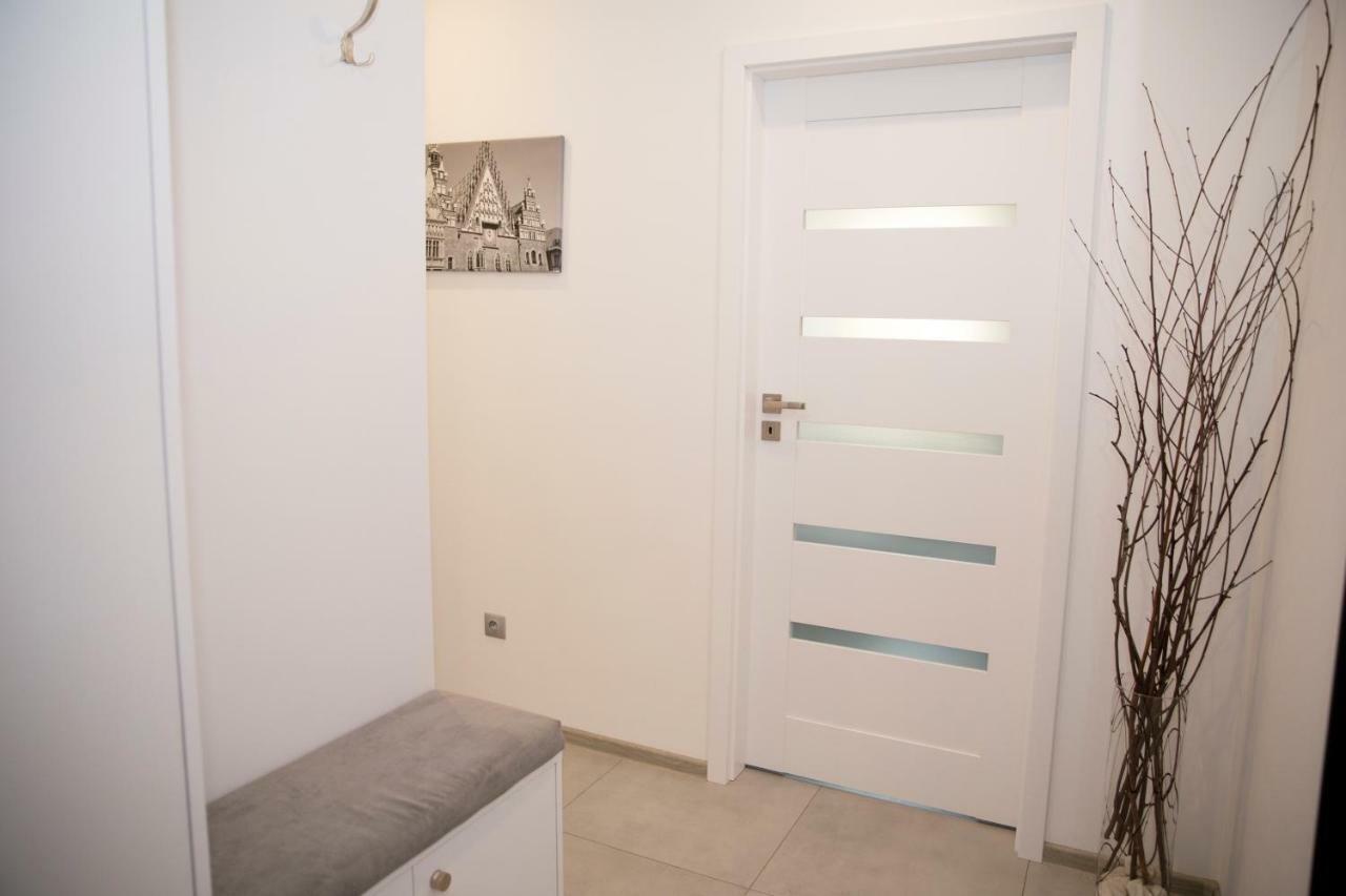 Apartament 102 G&W Apartment Wroclaw Ngoại thất bức ảnh