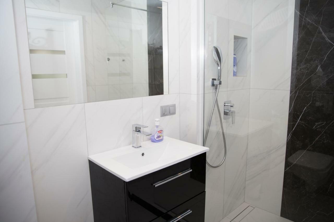 Apartament 102 G&W Apartment Wroclaw Ngoại thất bức ảnh